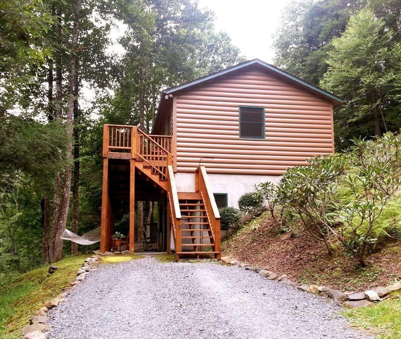 Serene & Cozy - Peaceful View - Fireplace - Creek Fleetwood Exterior foto
